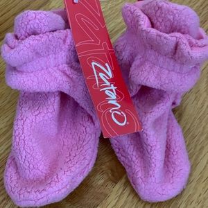 Zutano fleece booties